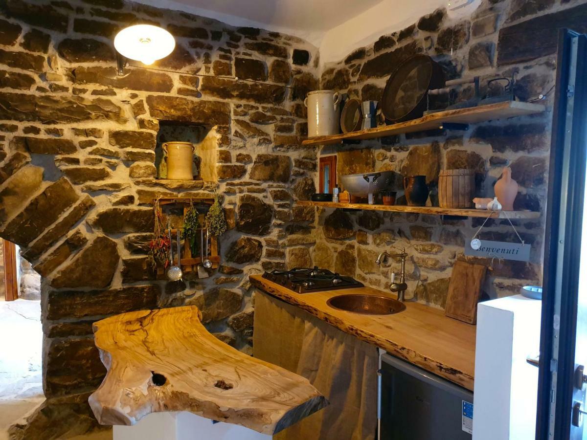 Casa Contadina Lägenhet Castelmezzano Exteriör bild