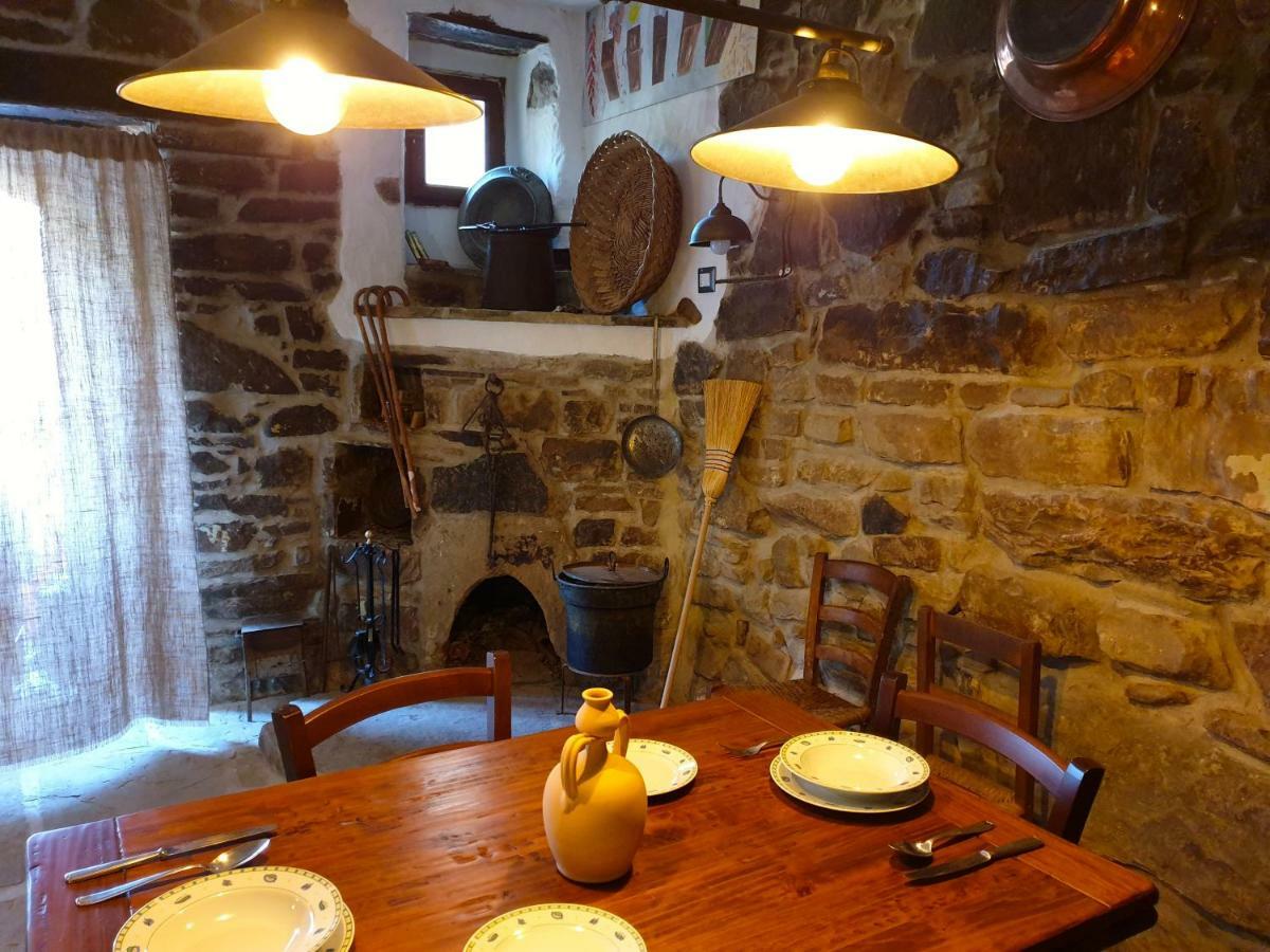 Casa Contadina Lägenhet Castelmezzano Exteriör bild